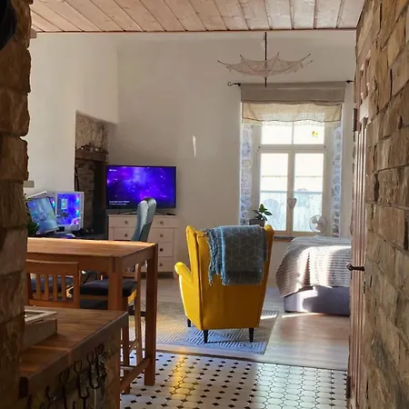 Old Town Getaway! Apartment